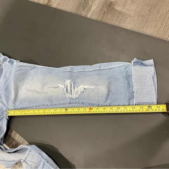 Ivy + Main Cropped Distressed Straight Leg Jeans - Picture 9 of 9